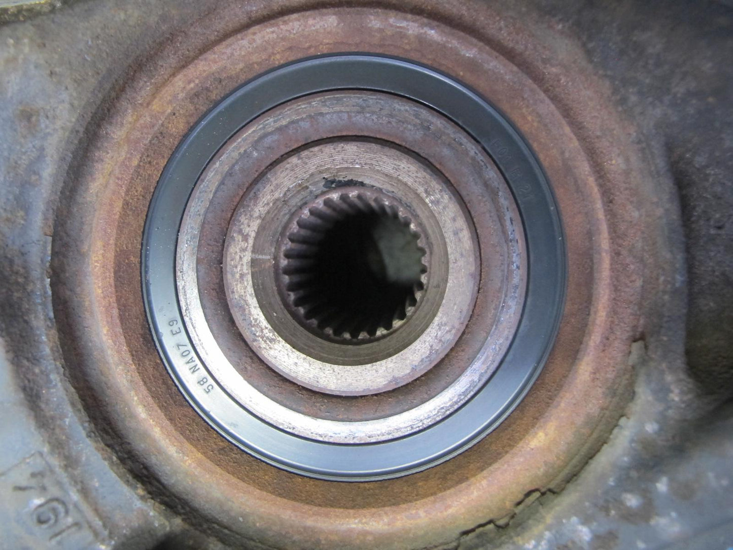 90-95 Mercedes W124 300D RWD Rear Left Spindle Knuckle Wheel Hub Bearing OEM