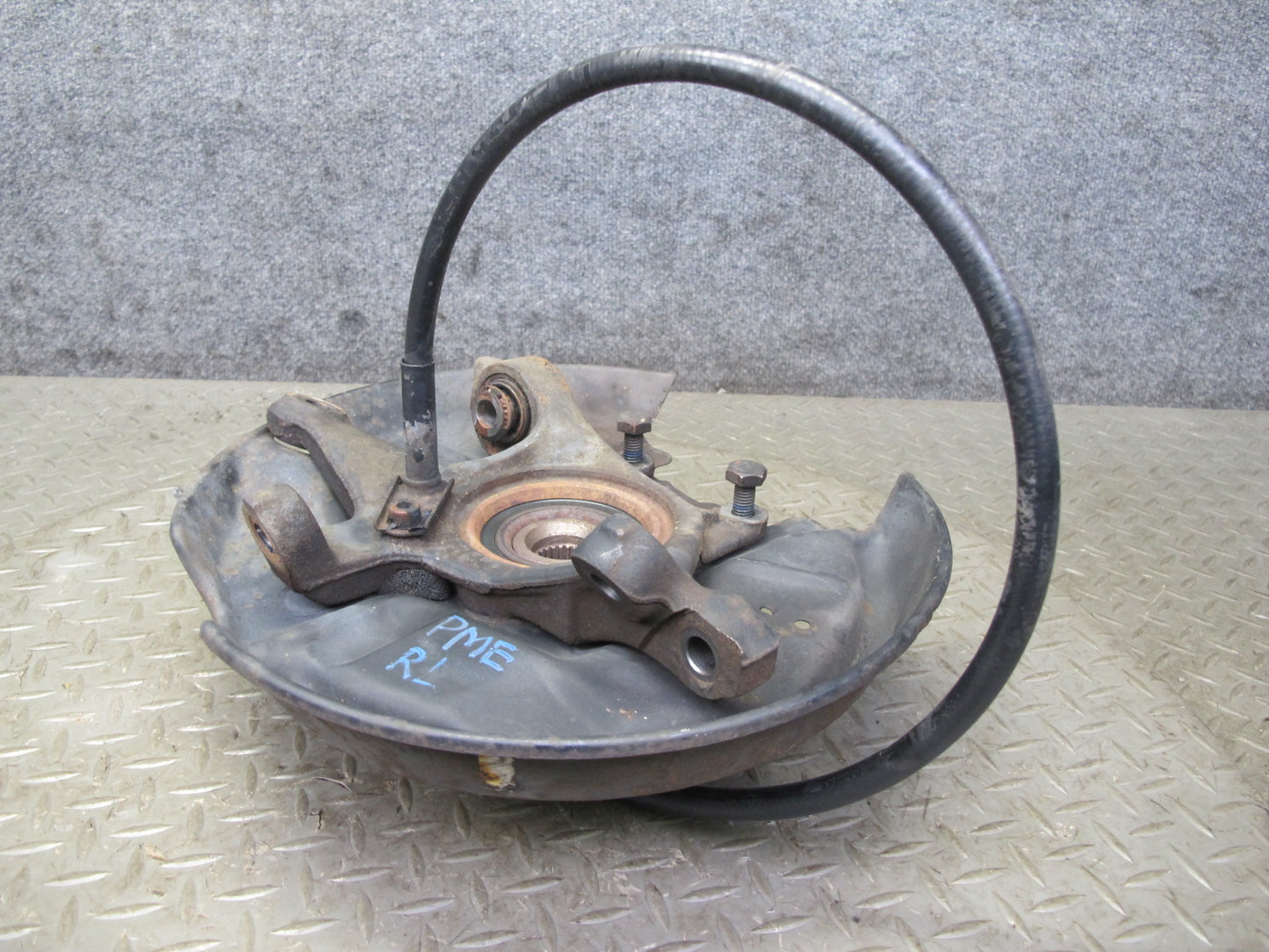 90-95 Mercedes W124 300D RWD Rear Left Spindle Knuckle Wheel Hub Bearing OEM