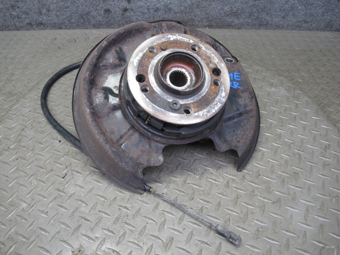 90-95 Mercedes W124 300D RWD Rear Right Spindle Knuckle Wheel Hub Bearing OEM