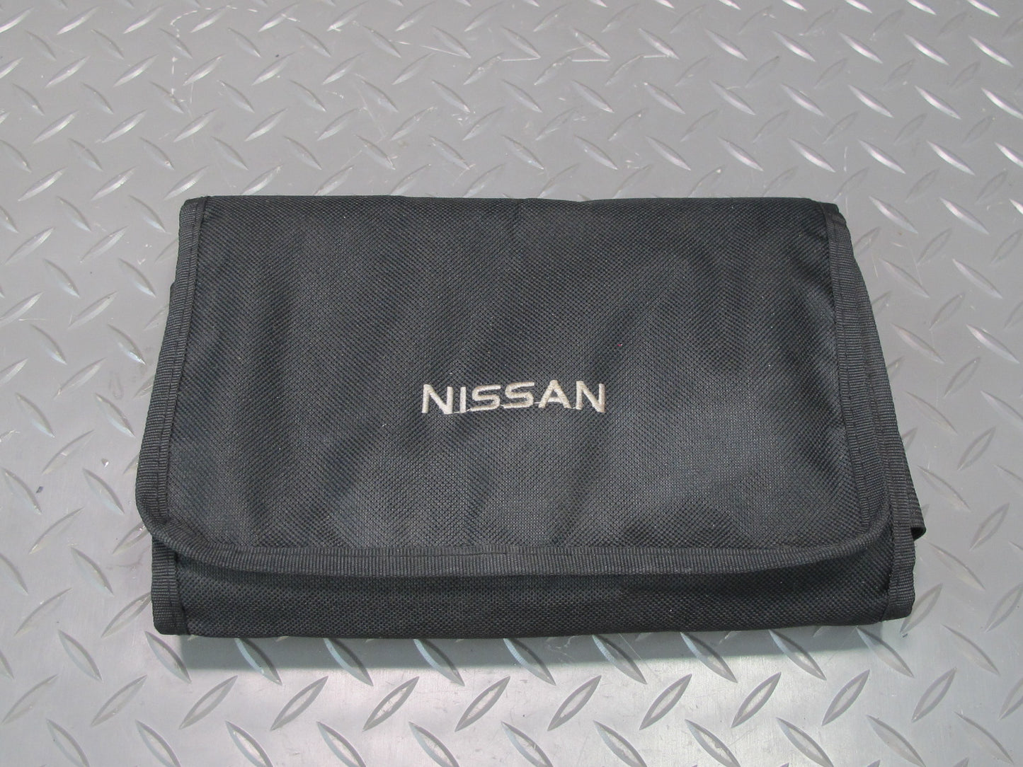 2014 Nissan Z34 370Z Owners Guide Manual Book Set w Case OEM