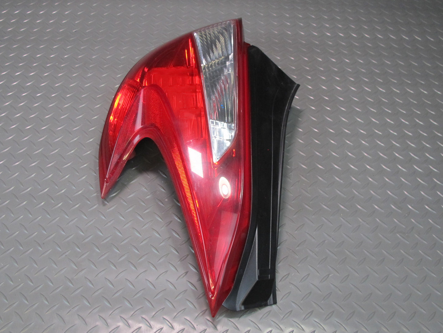 09-17 Nissan Z34 370Z Rear Right Passenger Side LED Tail Light Lamp OEM