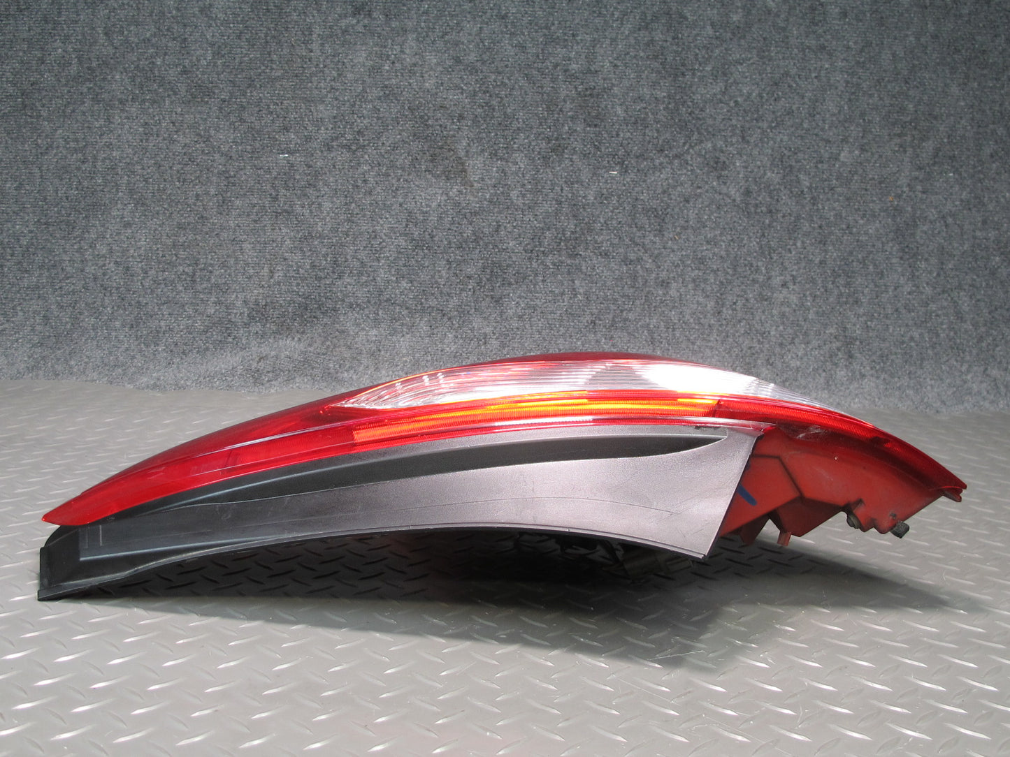 09-17 Nissan Z34 370Z Rear Right Passenger Side LED Tail Light Lamp OEM