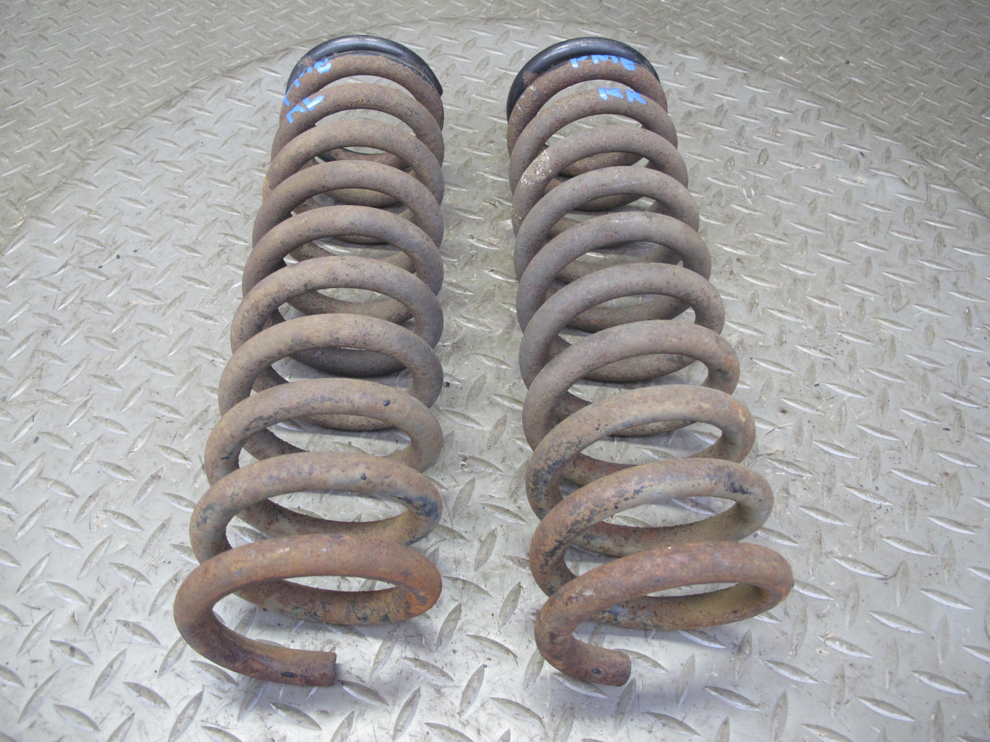 90-95 Mercedes W124 300D Rear Left & Right Suspension Coil Spring Set OEM