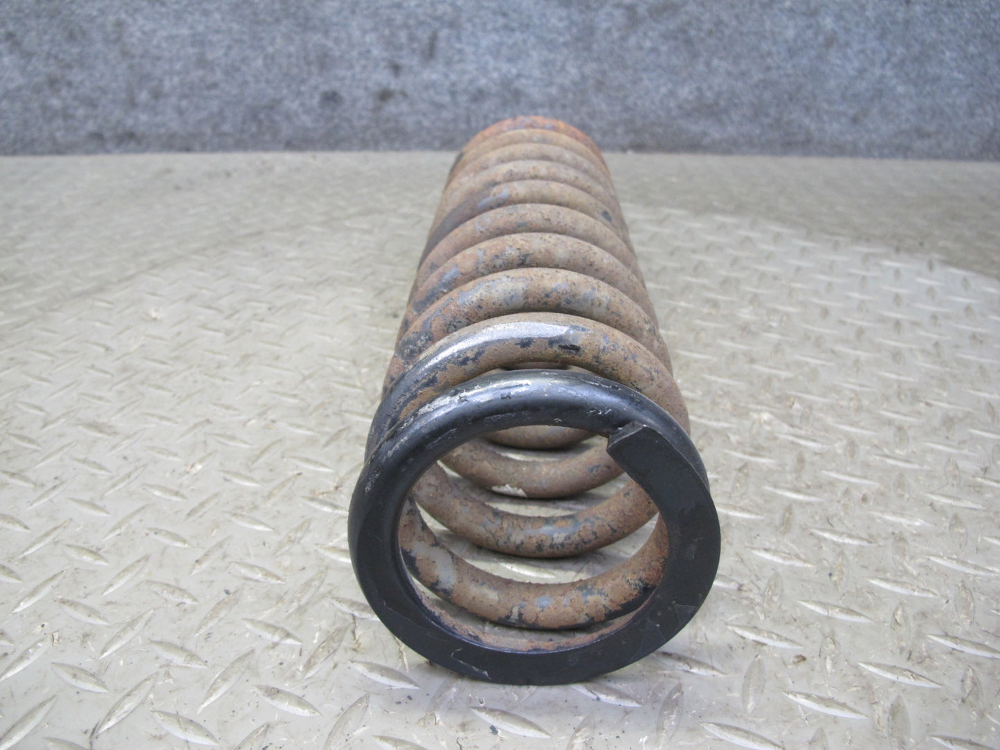 90-95 Mercedes W124 300D Rear Left & Right Suspension Coil Spring Set OEM