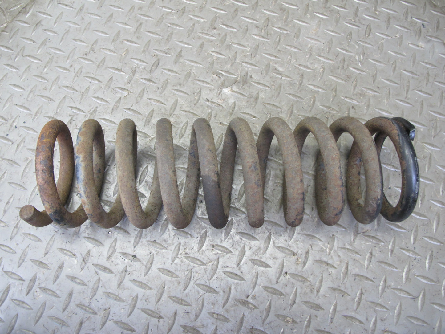 90-95 Mercedes W124 300D Rear Left & Right Suspension Coil Spring Set OEM