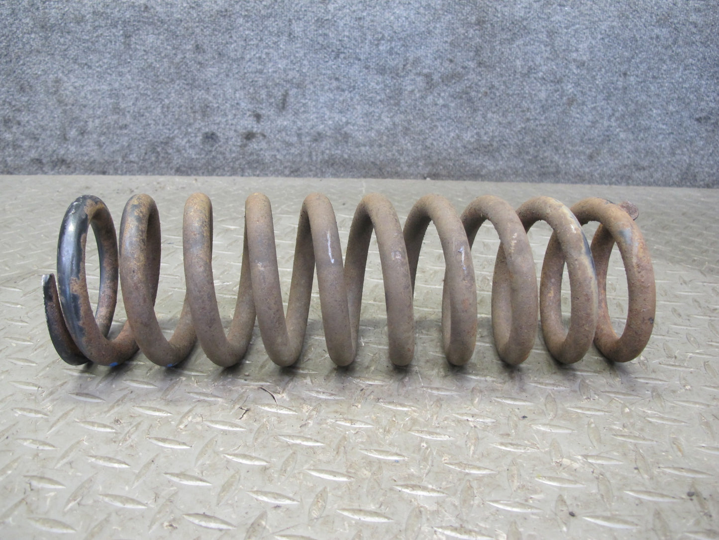 90-95 Mercedes W124 300D Rear Left & Right Suspension Coil Spring Set OEM