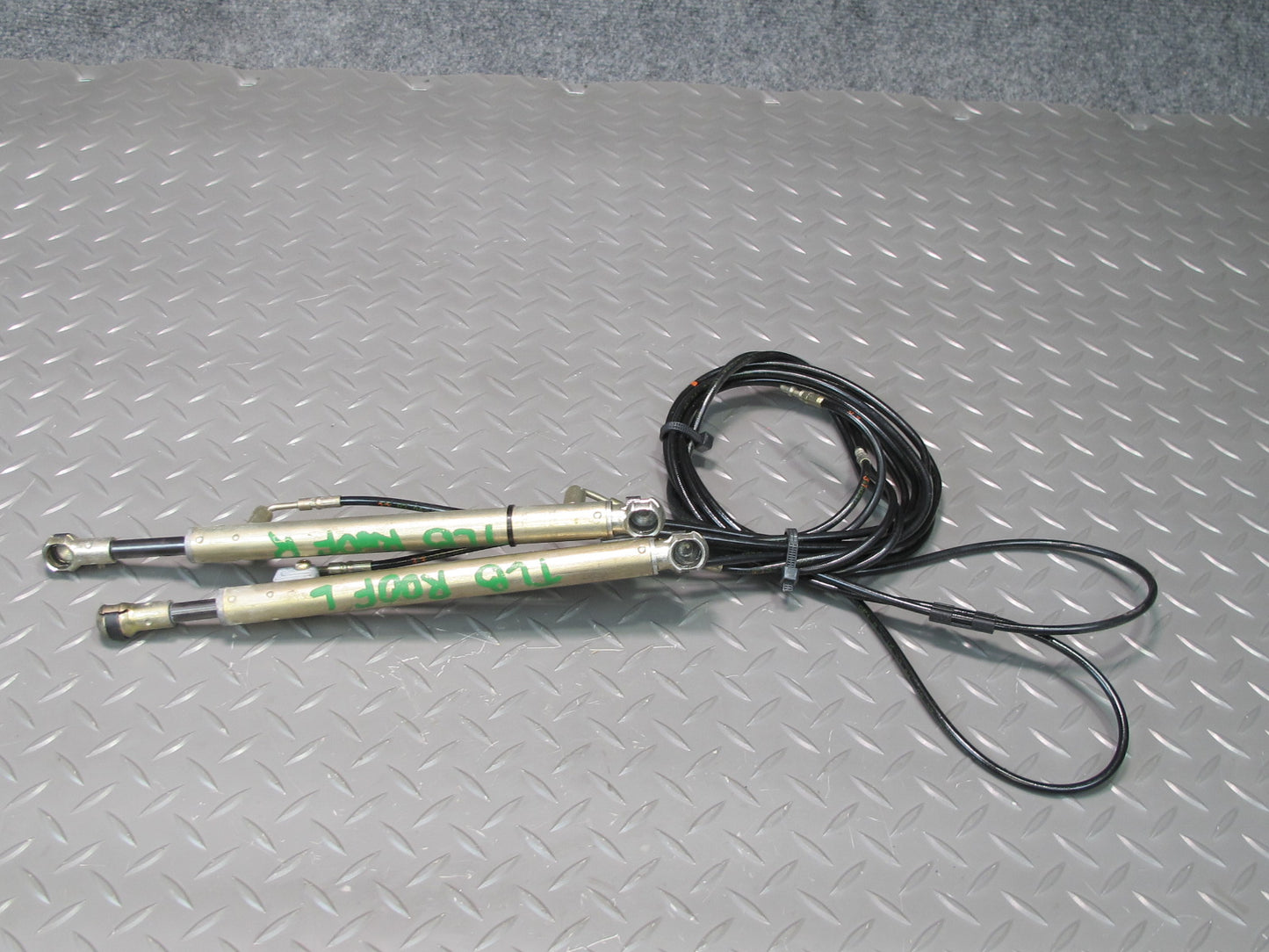 2001-2006 BMW E46 Convertible TOP Roof Hydraulic Shock Cylinder Hose Line Set