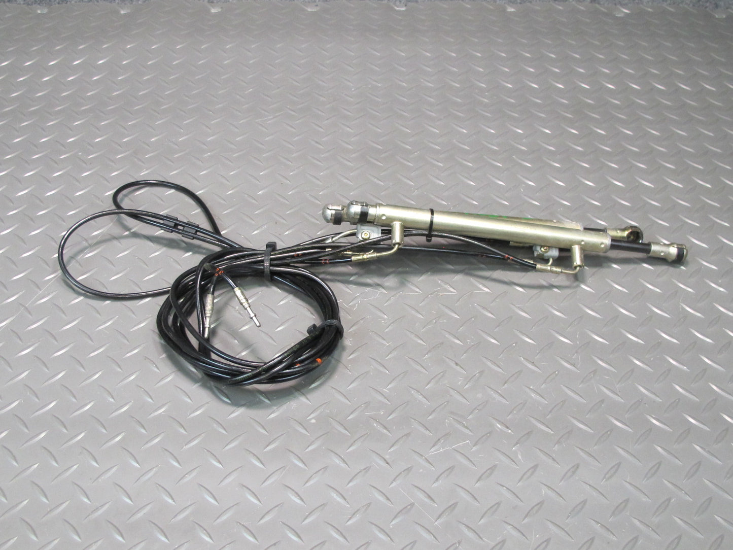 2001-2006 BMW E46 Convertible TOP Roof Hydraulic Shock Cylinder Hose Line Set