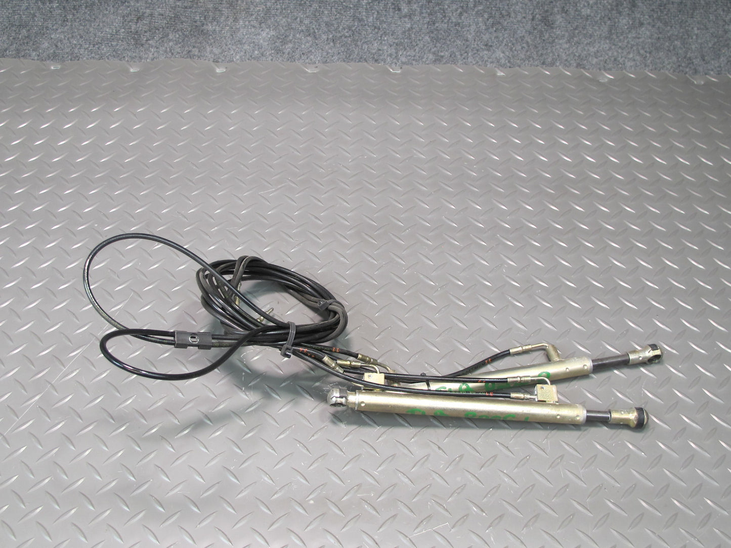 2001-2006 BMW E46 Convertible TOP Roof Hydraulic Shock Cylinder Hose Line Set