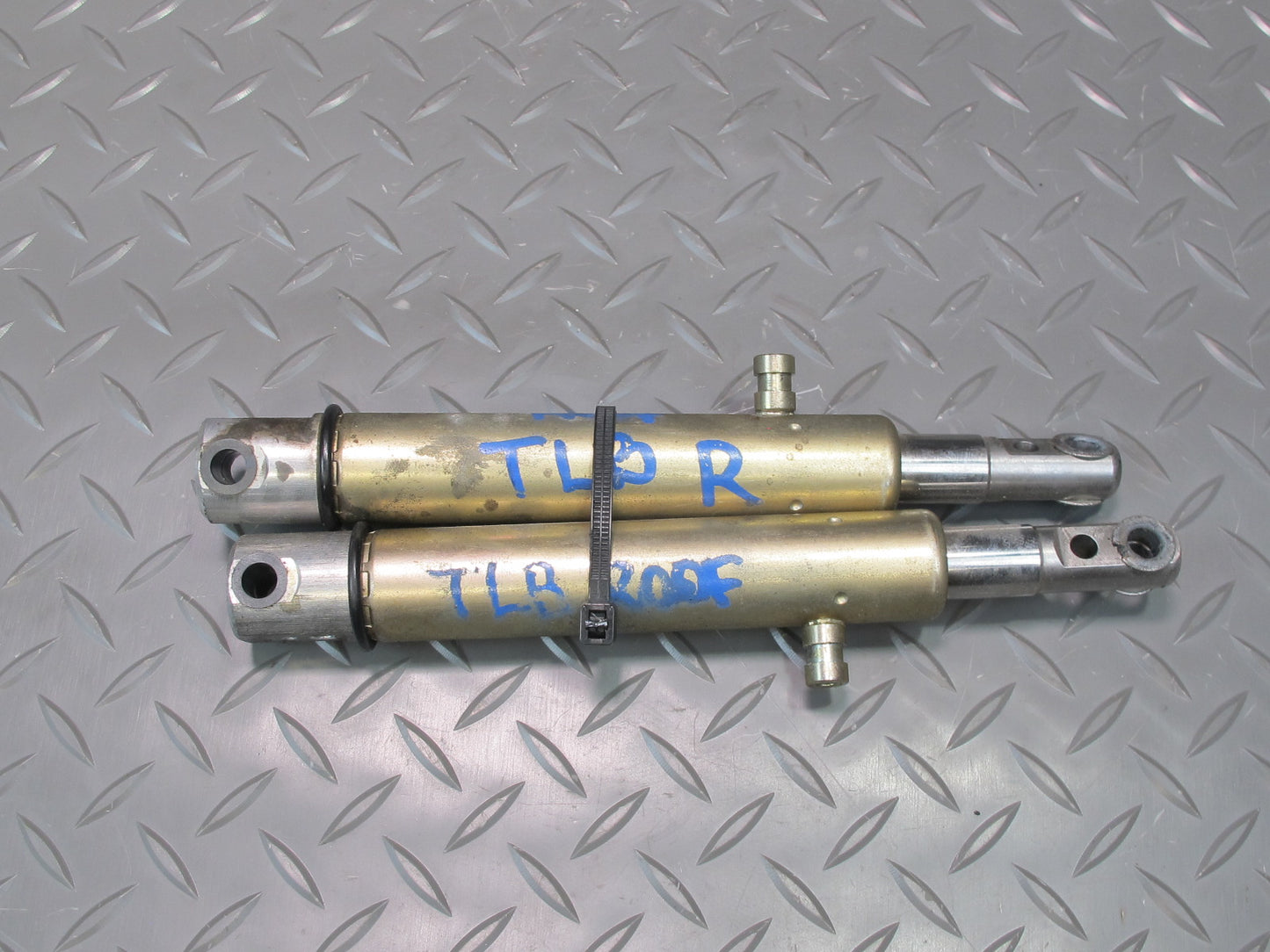 2001-2006 BMW E46 Convertible TOP Roof Hydraulic Shock Cylinder Hose Line Set