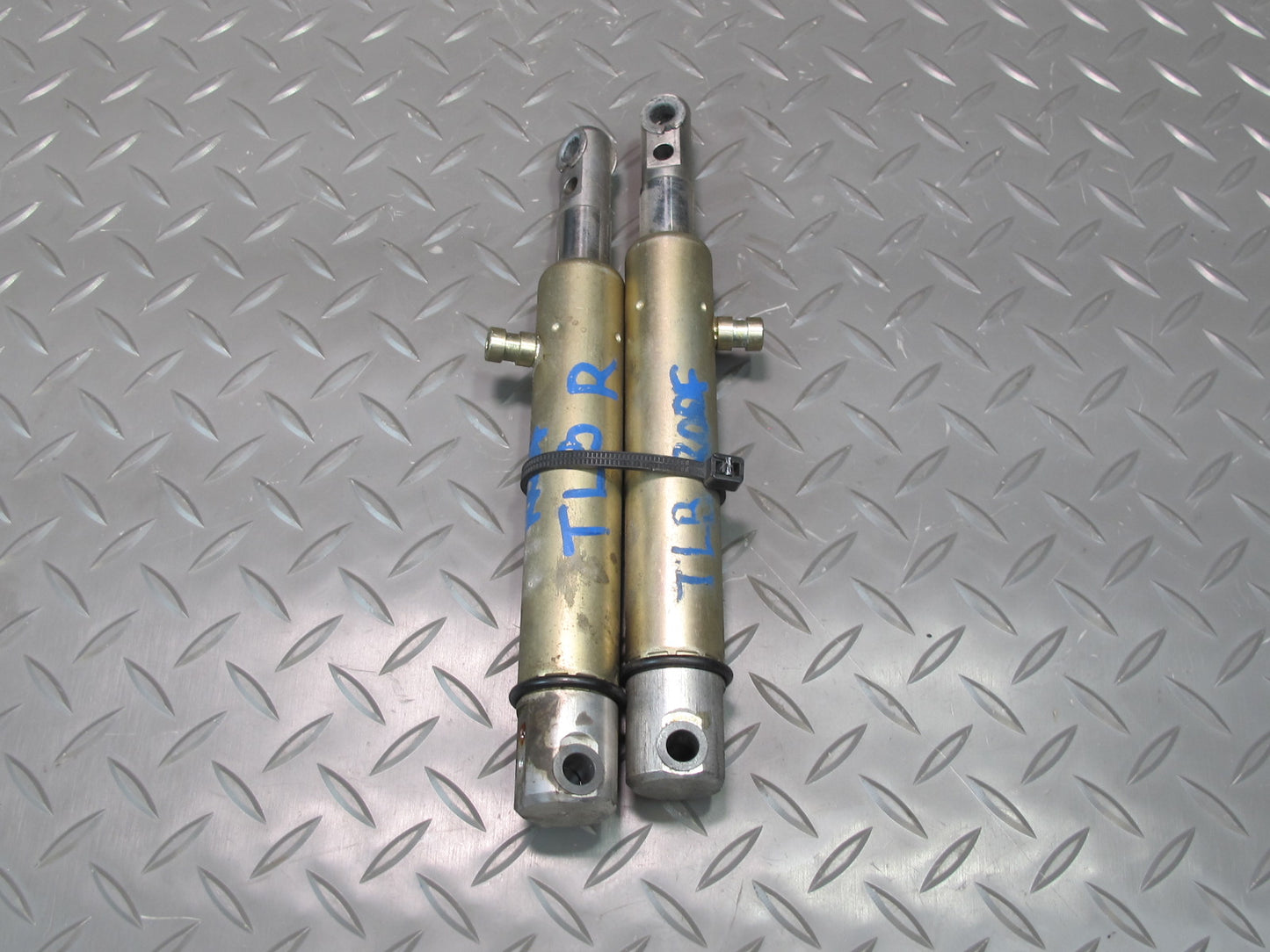 2001-2006 BMW E46 Convertible TOP Roof Hydraulic Shock Cylinder Hose Line Set