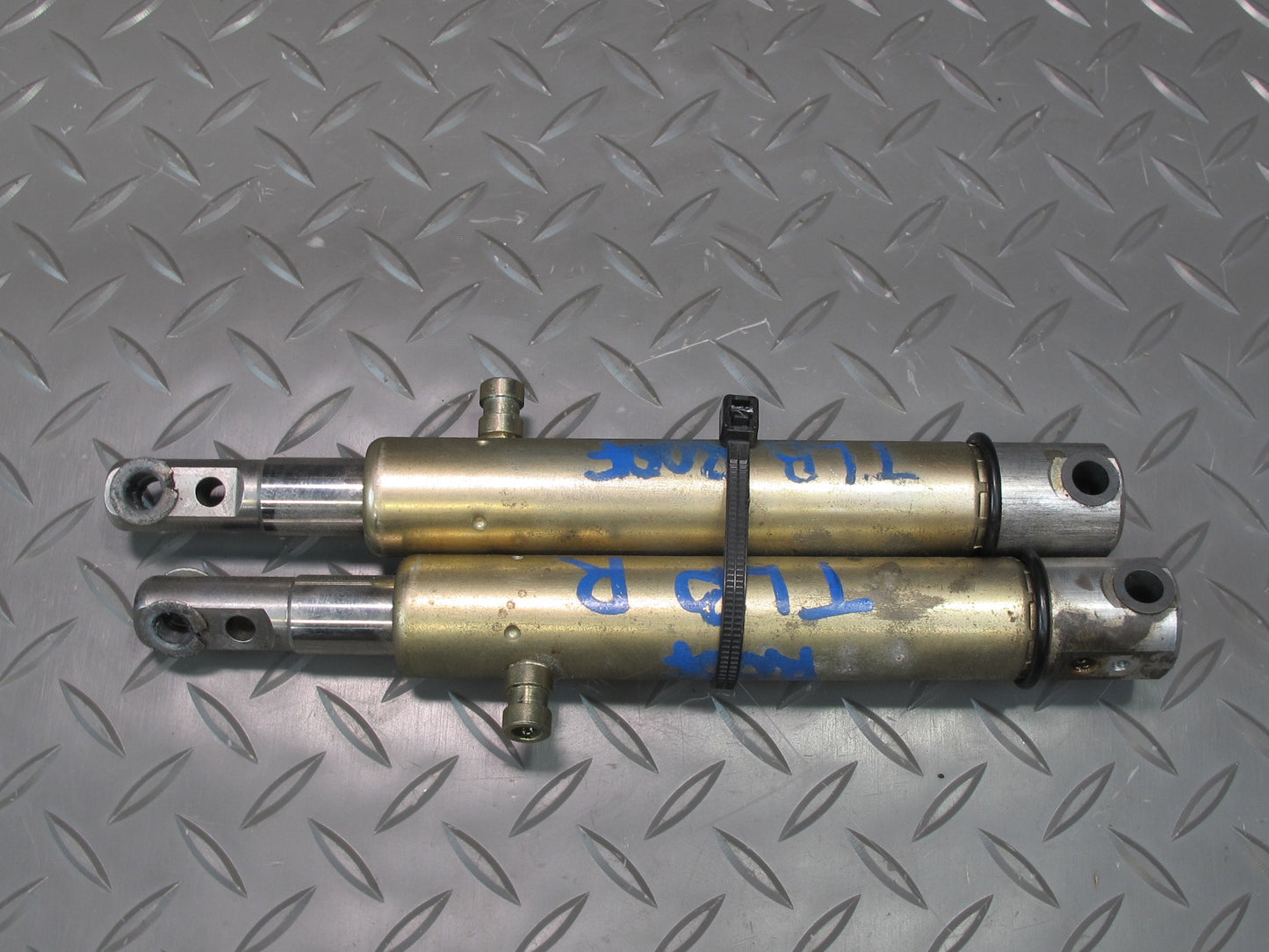 2001-2006 BMW E46 Convertible TOP Roof Hydraulic Shock Cylinder Hose Line Set