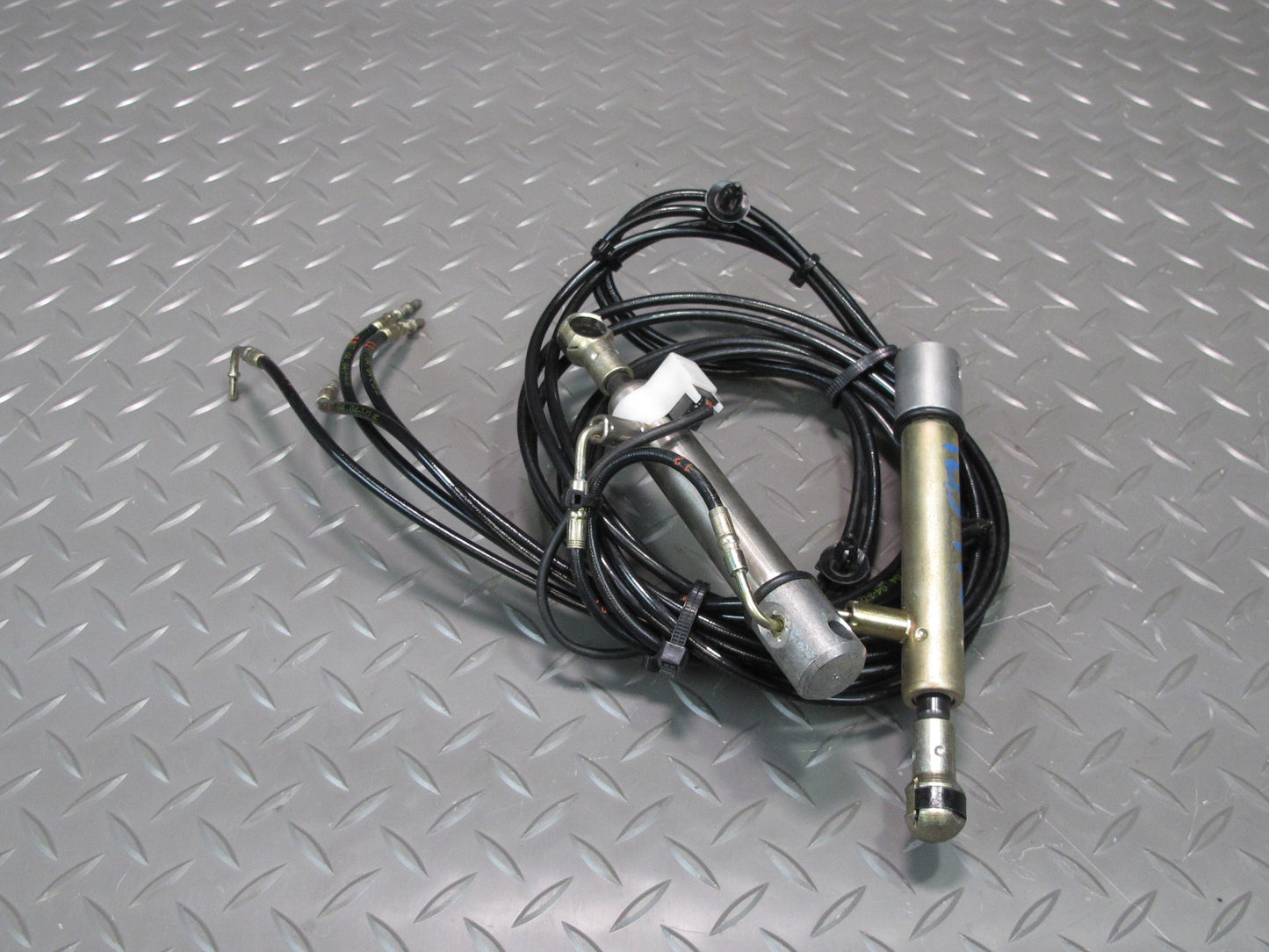 2001-2006 BMW E46 Convertible TOP Roof Hydraulic Shock Cylinder Hose Line Set