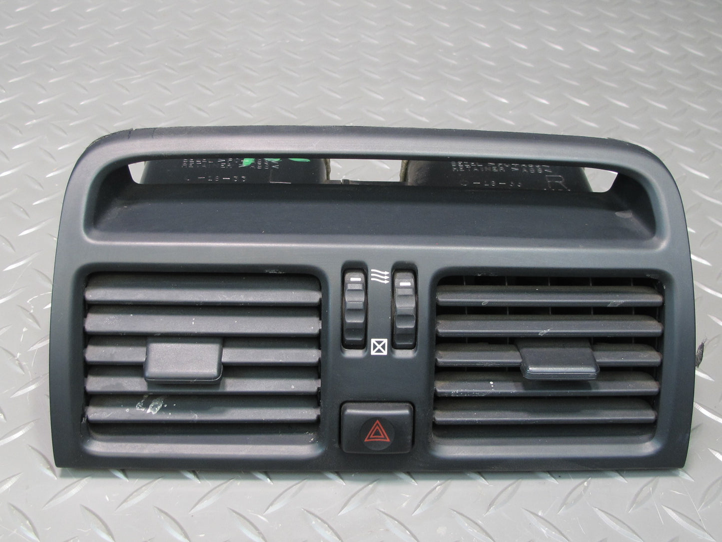 95-97 Toyota Celsior Dash Front Left Center Right A/C Air Vent Set OEM