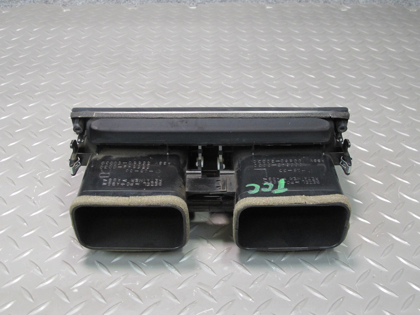 95-97 Toyota Celsior Dash Front Left Center Right A/C Air Vent Set OEM