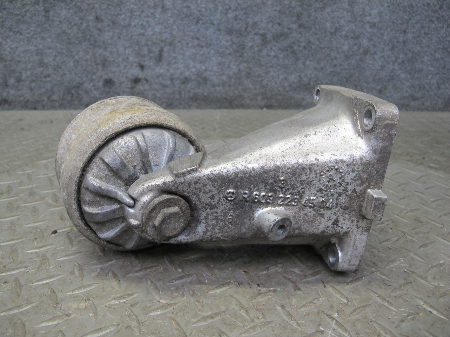 93-95 Mercedes W124 300D OM606.910 Engine Left & Right Motor Mount Set OEM