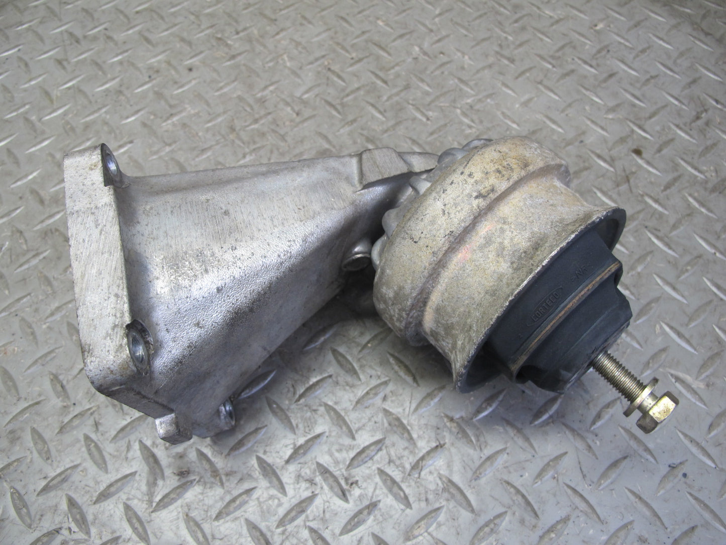 93-95 Mercedes W124 300D OM606.910 Engine Left & Right Motor Mount Set OEM