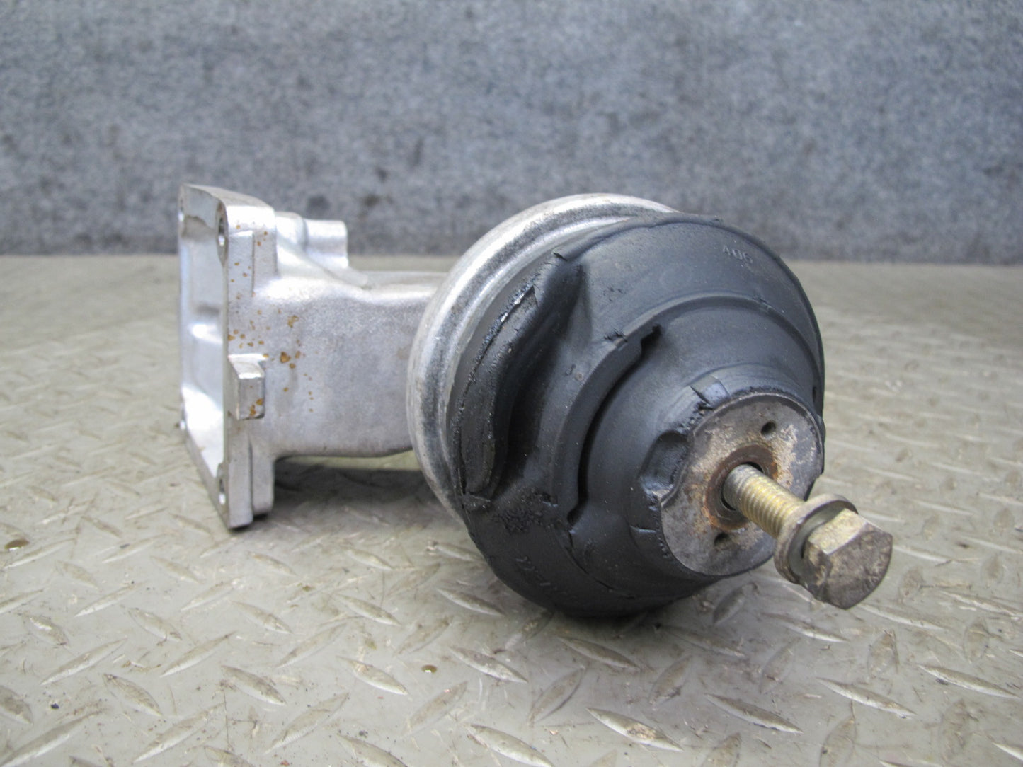 93-95 Mercedes W124 300D OM606.910 Engine Left & Right Motor Mount Set OEM