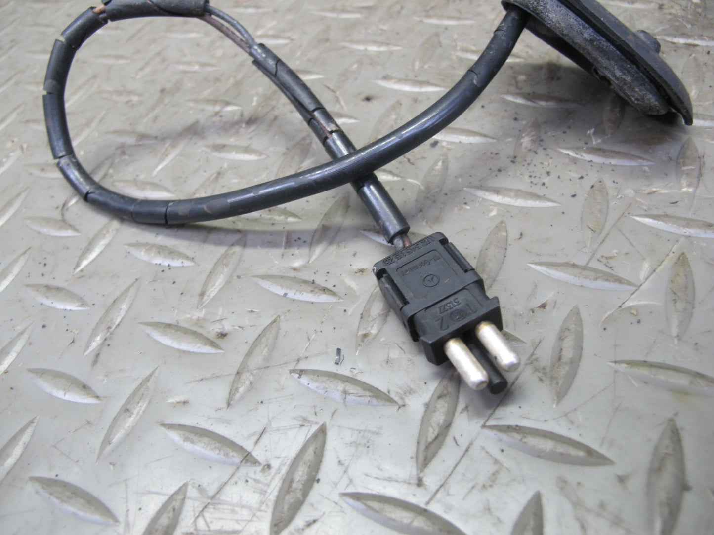 90-95 Mercedes W124 300D Set of 2 Front Right & Left Brake Caliper OEM