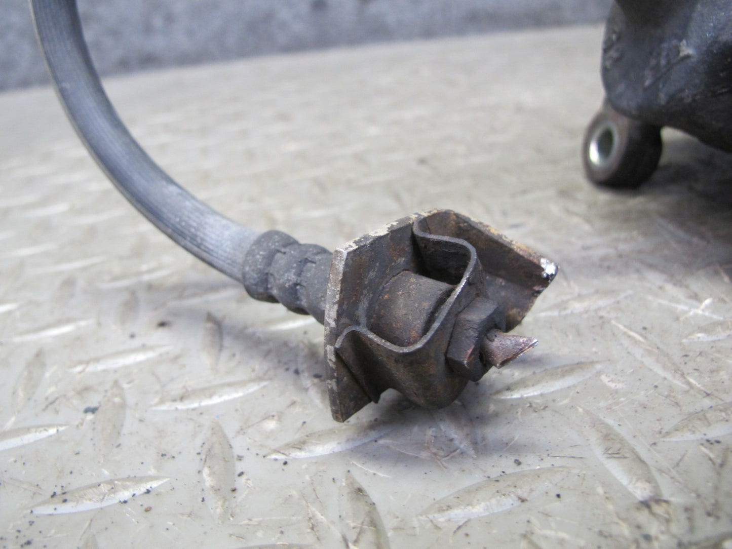 90-95 Mercedes W124 300D Rear Right & Left Brake Caliper Set OEM