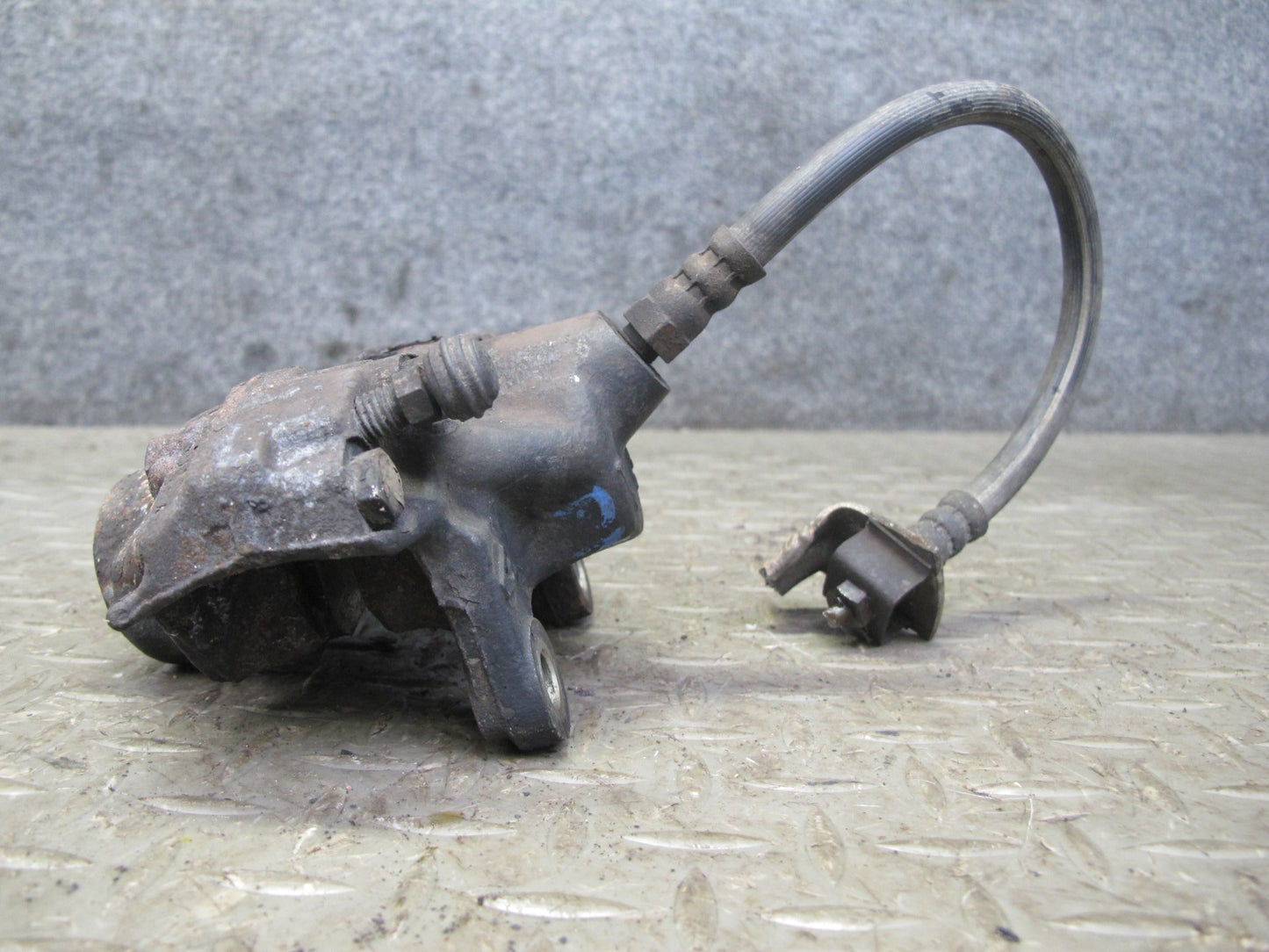 90-95 Mercedes W124 300D Rear Right & Left Brake Caliper Set OEM