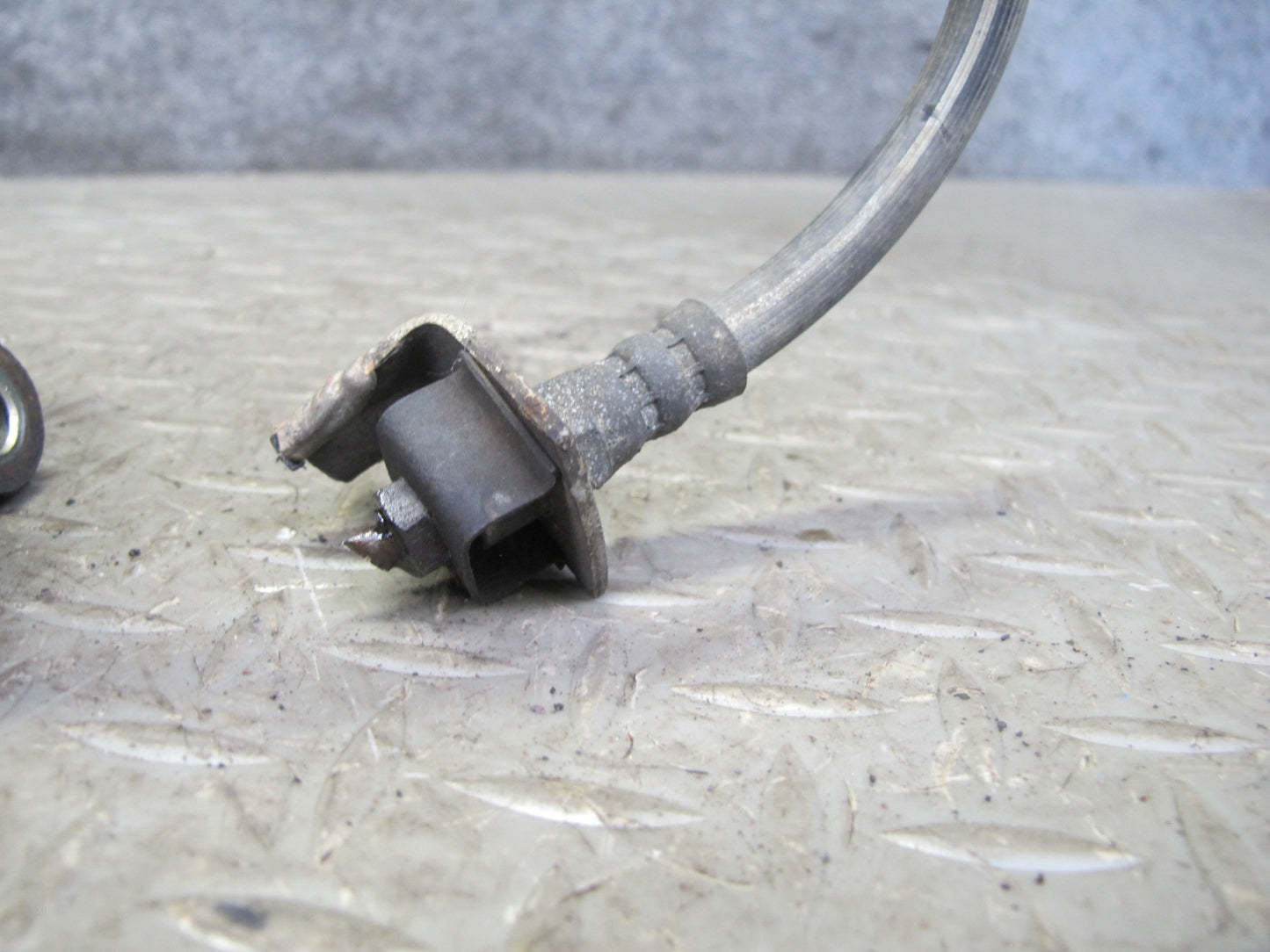 90-95 Mercedes W124 300D Rear Right & Left Brake Caliper Set OEM