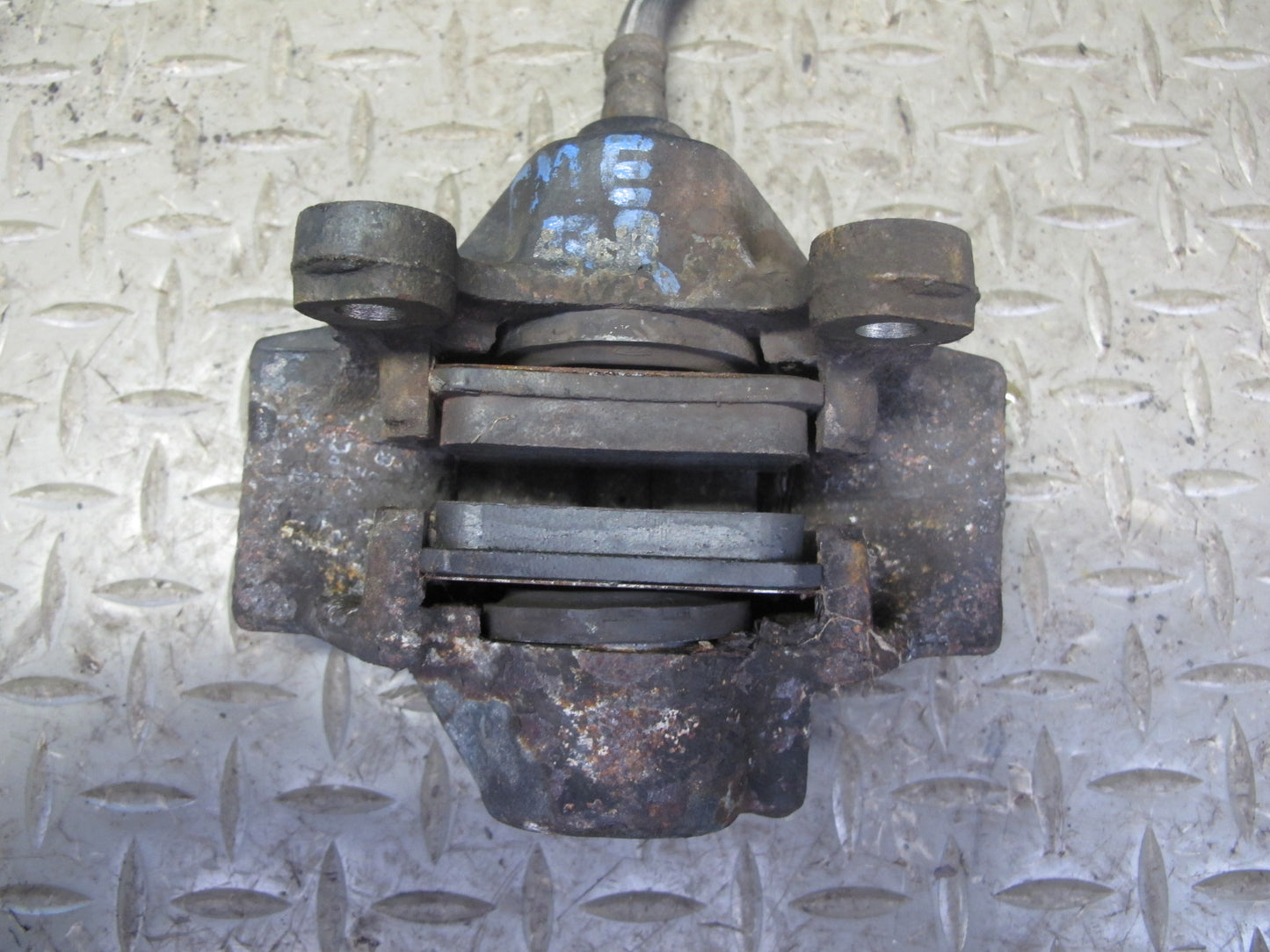 90-95 Mercedes W124 300D Rear Right & Left Brake Caliper Set OEM