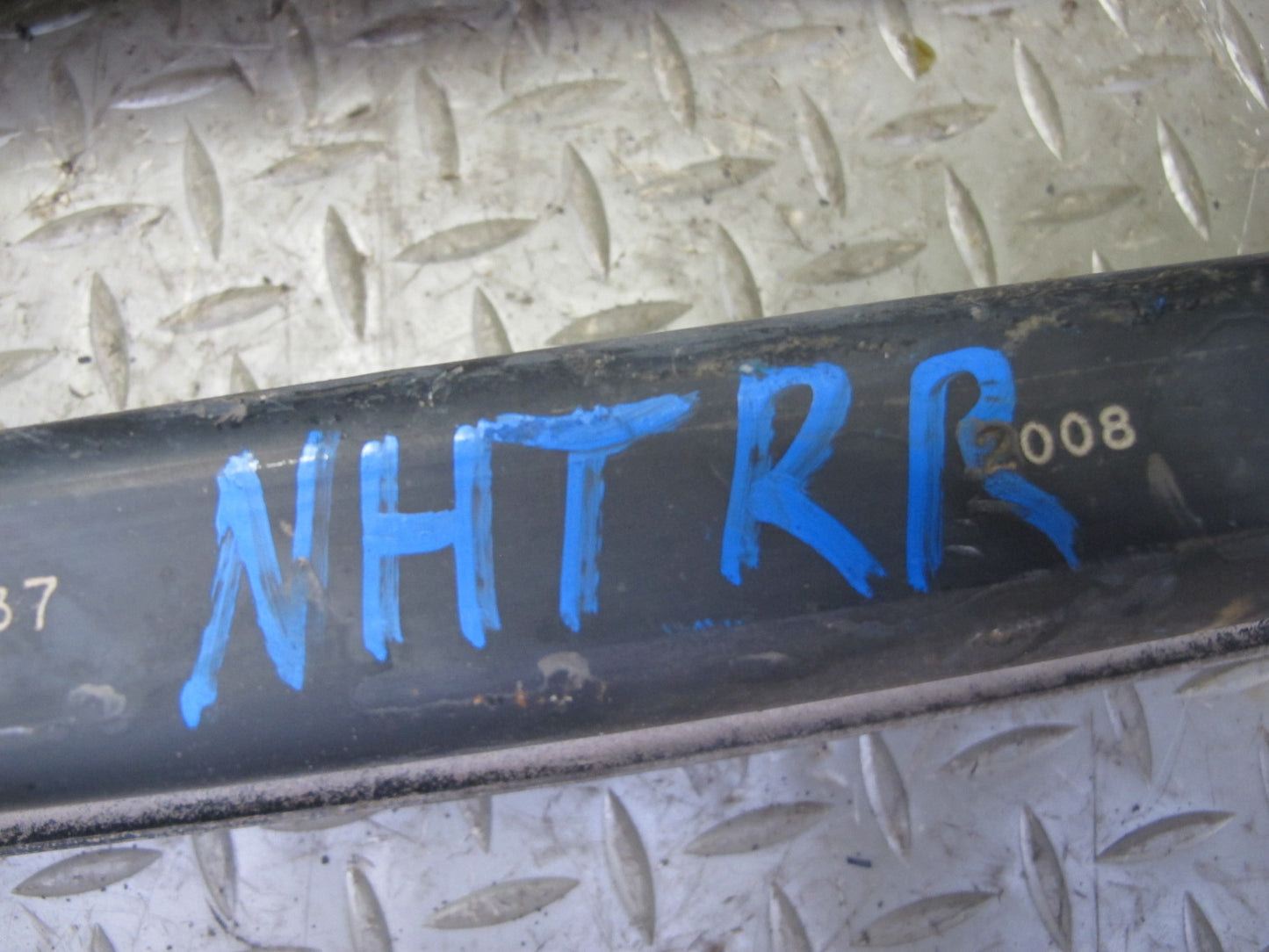 2003-2009 Hummer H2 Rear Right Upper & Lower Control Arm  Set of 4