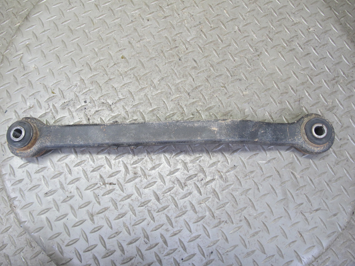 2003-2009 Hummer H2 Rear Right Upper & Lower Control Arm  Set of 4