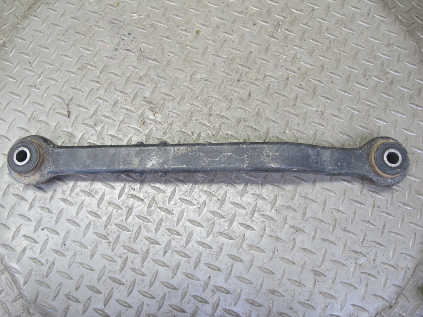 2003-2009 Hummer H2 Rear Right Upper & Lower Control Arm  Set of 4