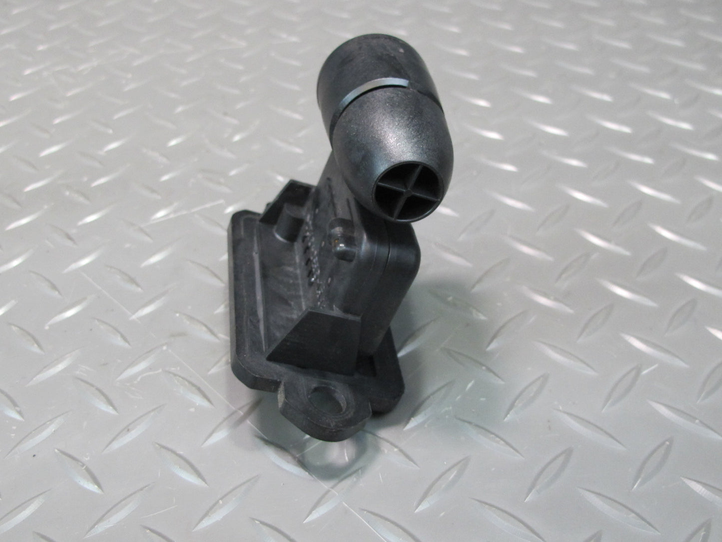 98-00 Lexus LS400 SC400 SC300 Mass Air Flow Meter MAF Sensor 22204-20010 OEM