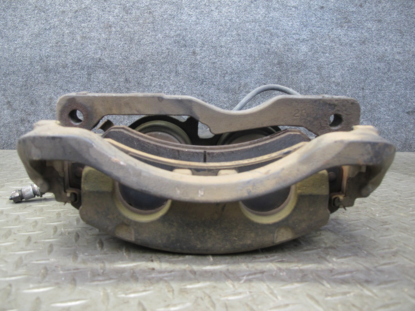 2003-2009 Hummer H2 AWD Front Left & Right Brake Caliper Set of 2