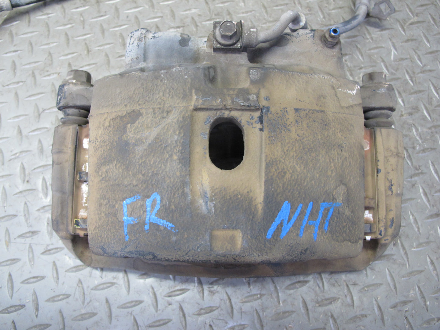 2003-2009 Hummer H2 AWD Front Left & Right Brake Caliper Set of 2