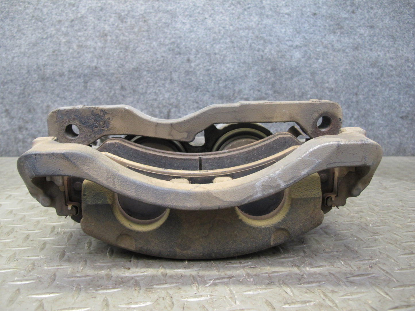 2003-2009 Hummer H2 AWD Front Left & Right Brake Caliper Set of 2