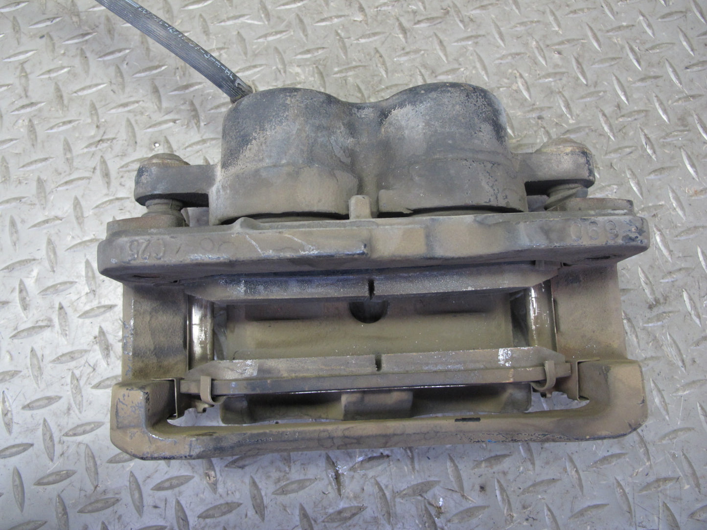 2003-2009 Hummer H2 AWD Rear Left & Right Brake Caliper Set of 2