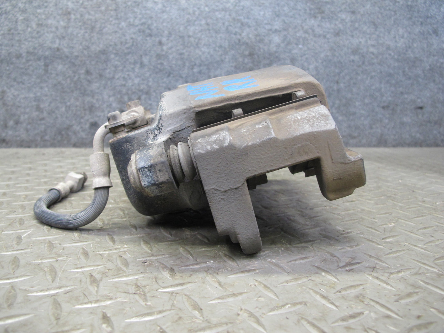 2003-2009 Hummer H2 AWD Rear Left & Right Brake Caliper Set of 2