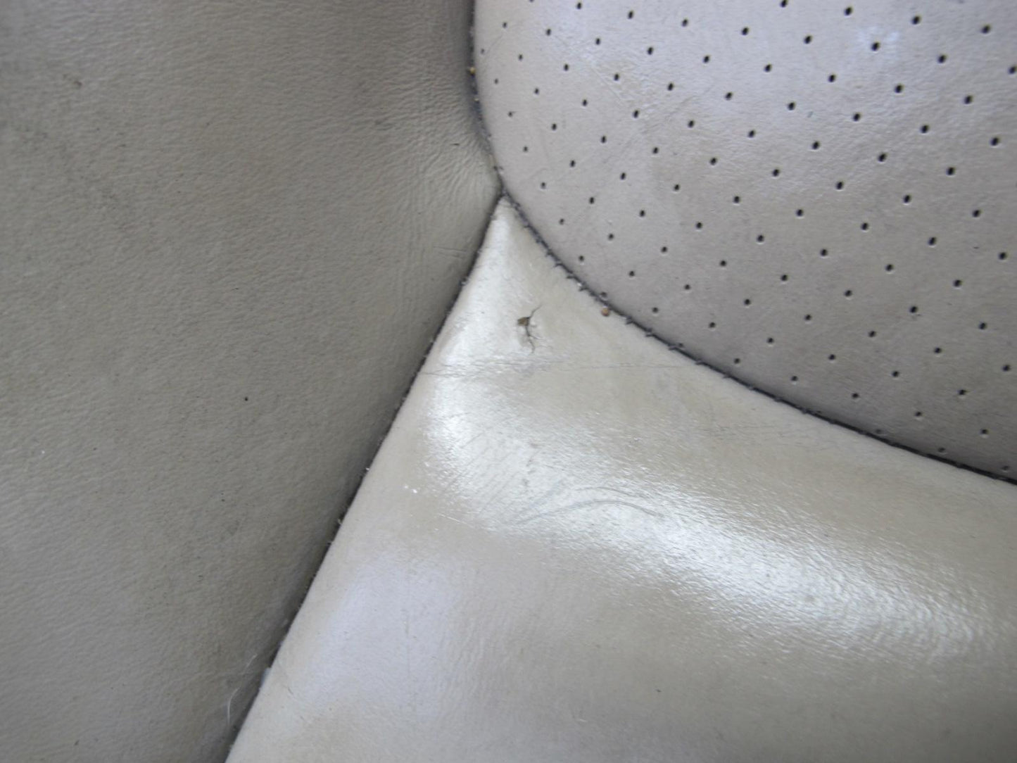 99-00 Lexus UZZ30L SC400 SC300 Rear Leather Seat Lower Cushion Ivory OEM