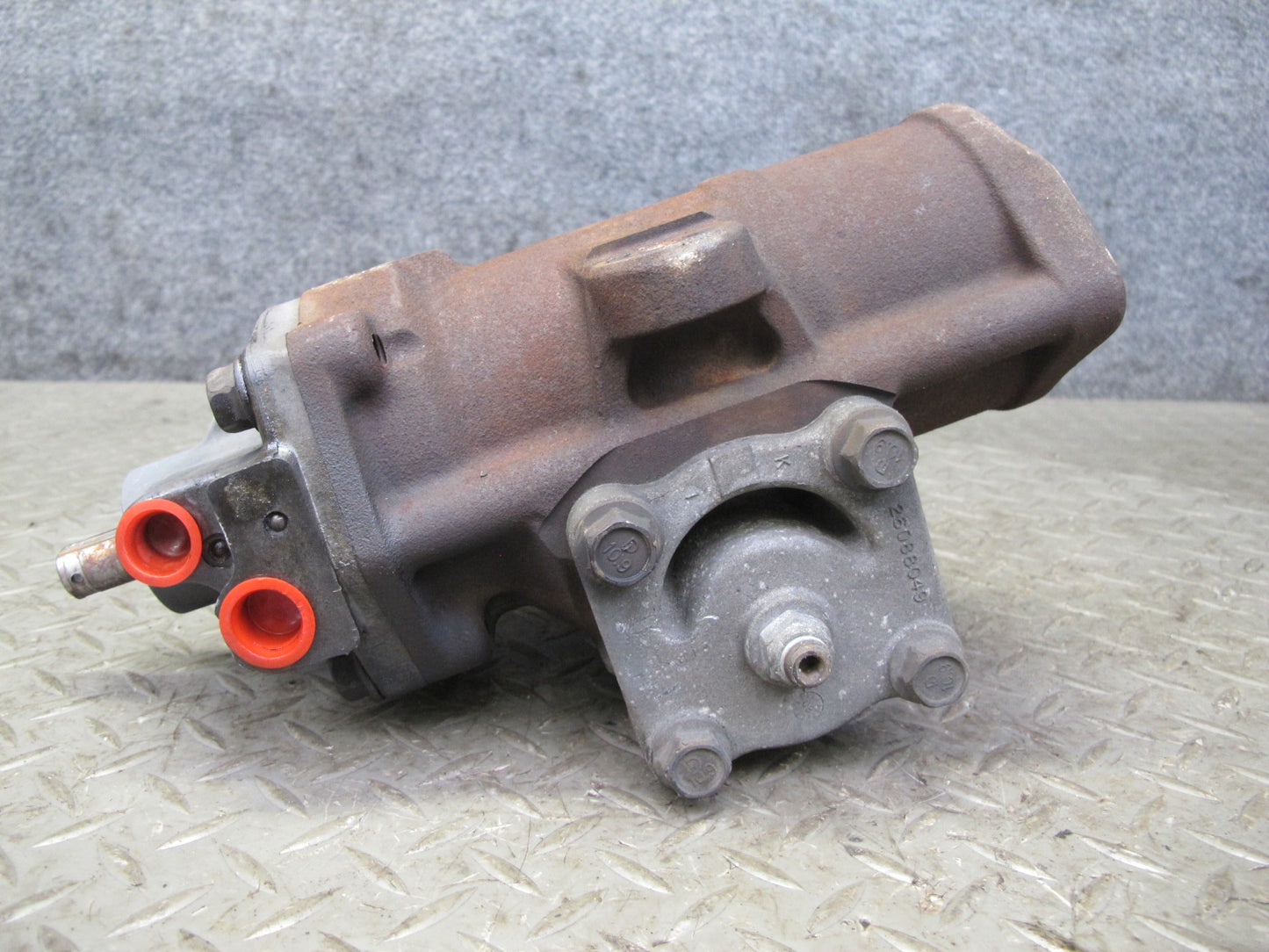 2008-2009 Hummer H2 Power Steering Gearbox Gear Box 25913584