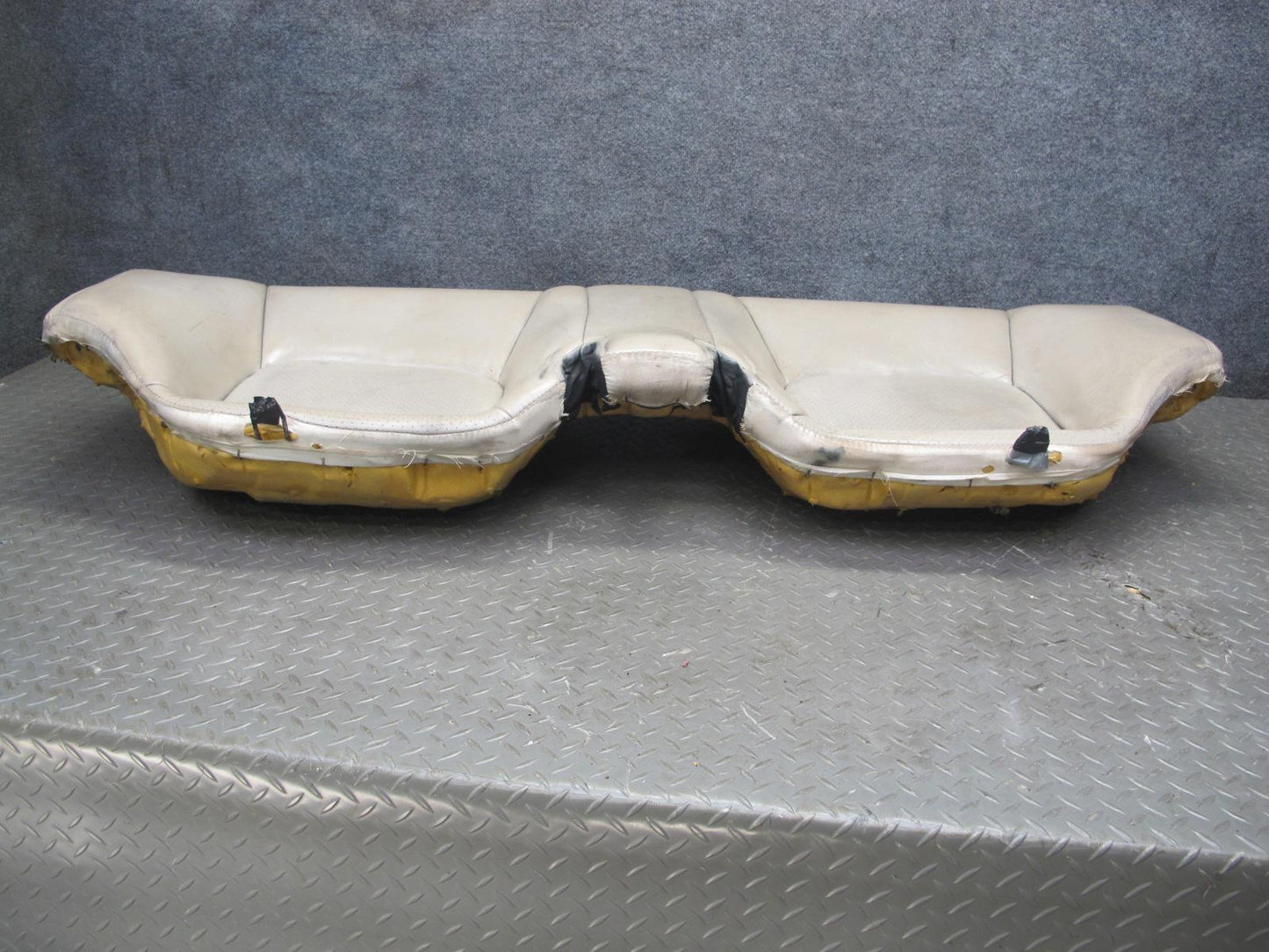 99-00 Lexus UZZ30L SC400 SC300 Rear Leather Seat Lower Cushion Ivory OEM