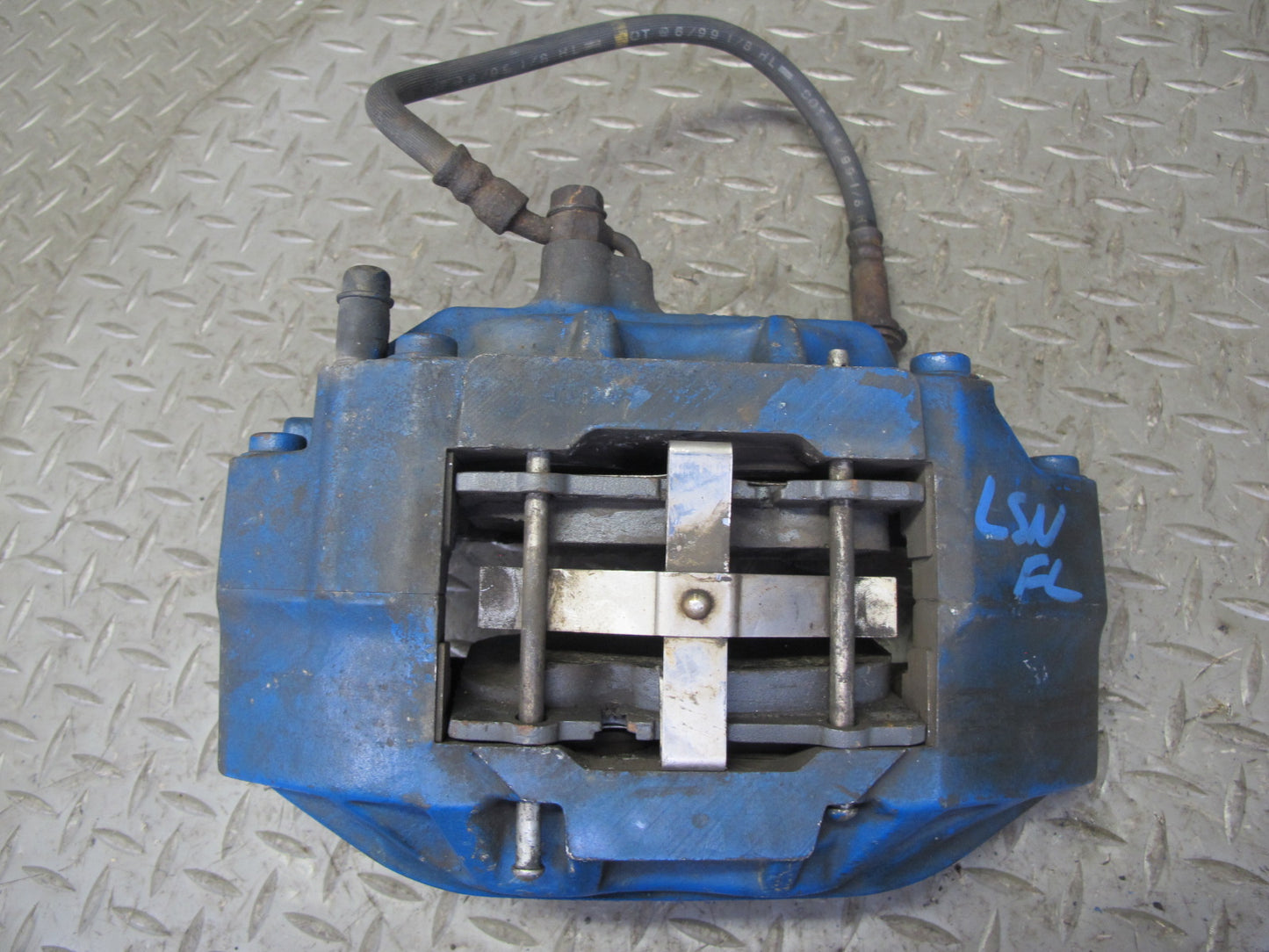 95-00 Lexus UCF20L LS400 Set of 2 Front Left Right Brake Caliper Sumitomo OEM