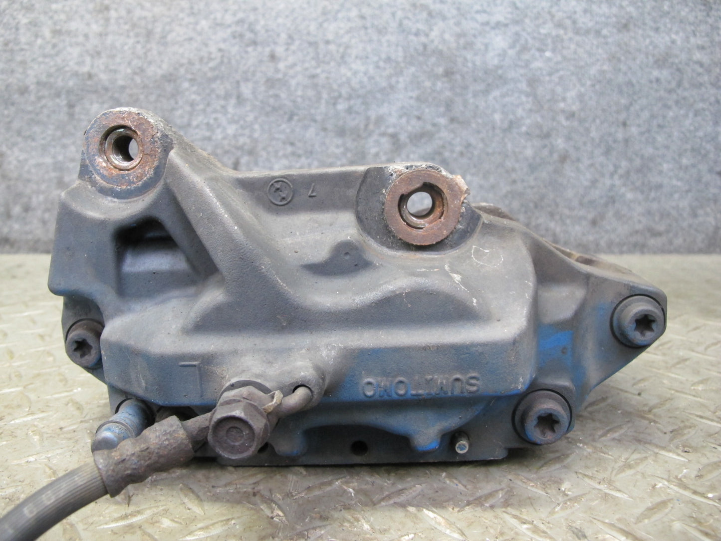 95-00 Lexus UCF20L LS400 Set of 2 Front Left Right Brake Caliper Sumitomo OEM