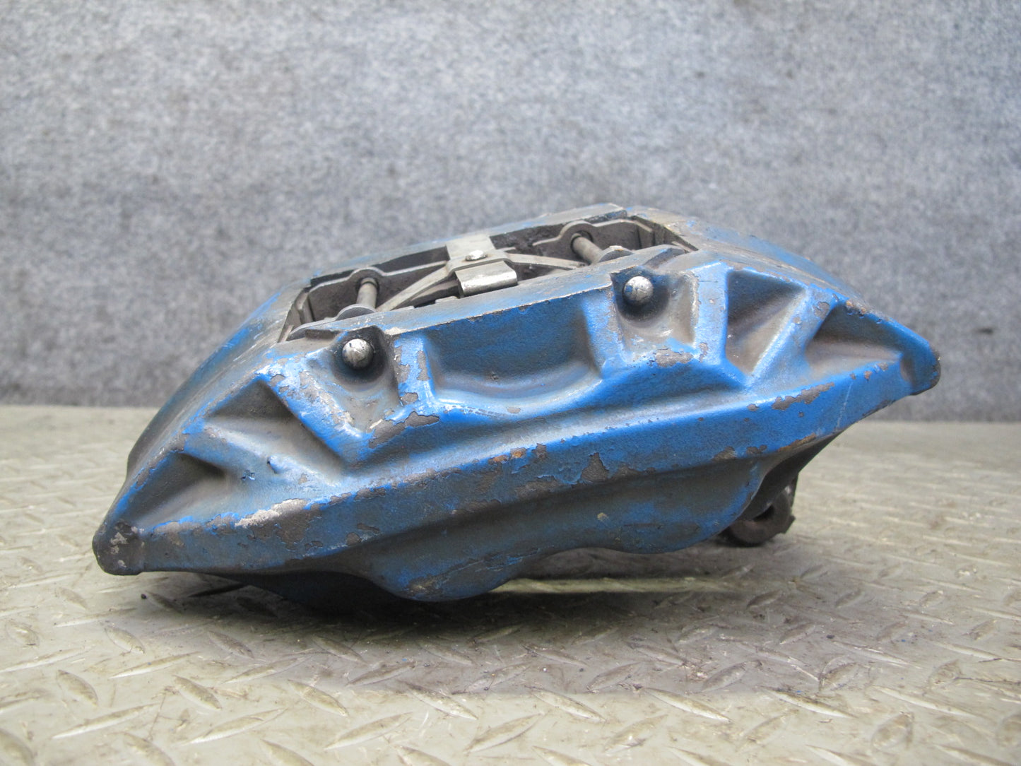 95-00 Lexus UCF20L LS400 Set of 2 Front Left Right Brake Caliper Sumitomo OEM