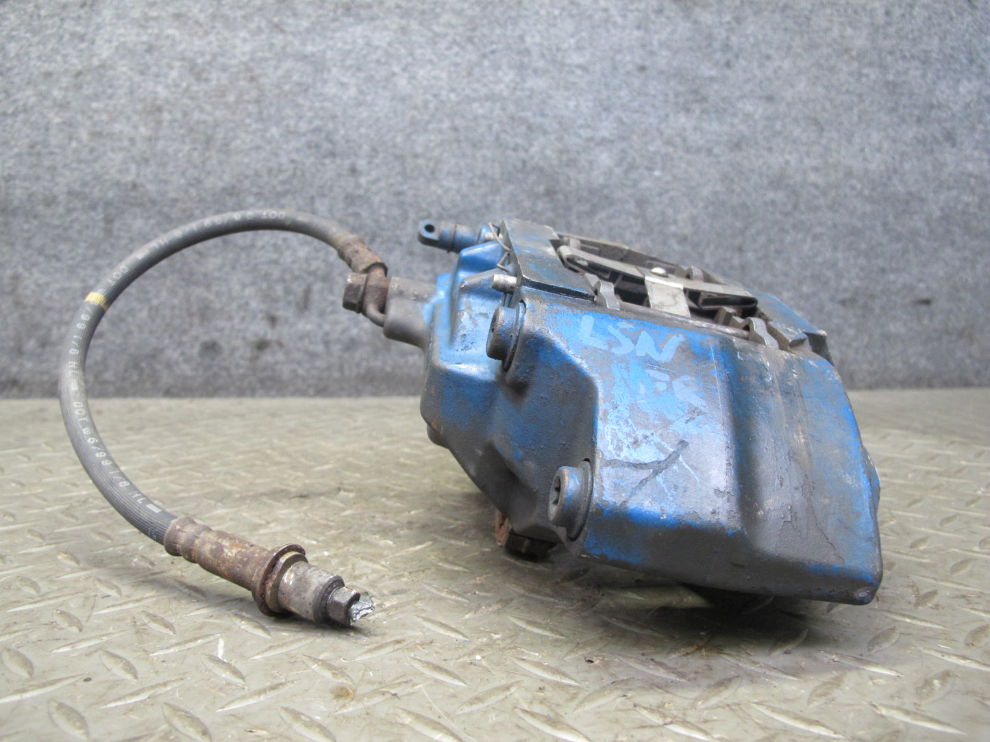 95-00 Lexus UCF20L LS400 Set of 2 Front Left Right Brake Caliper Sumitomo OEM