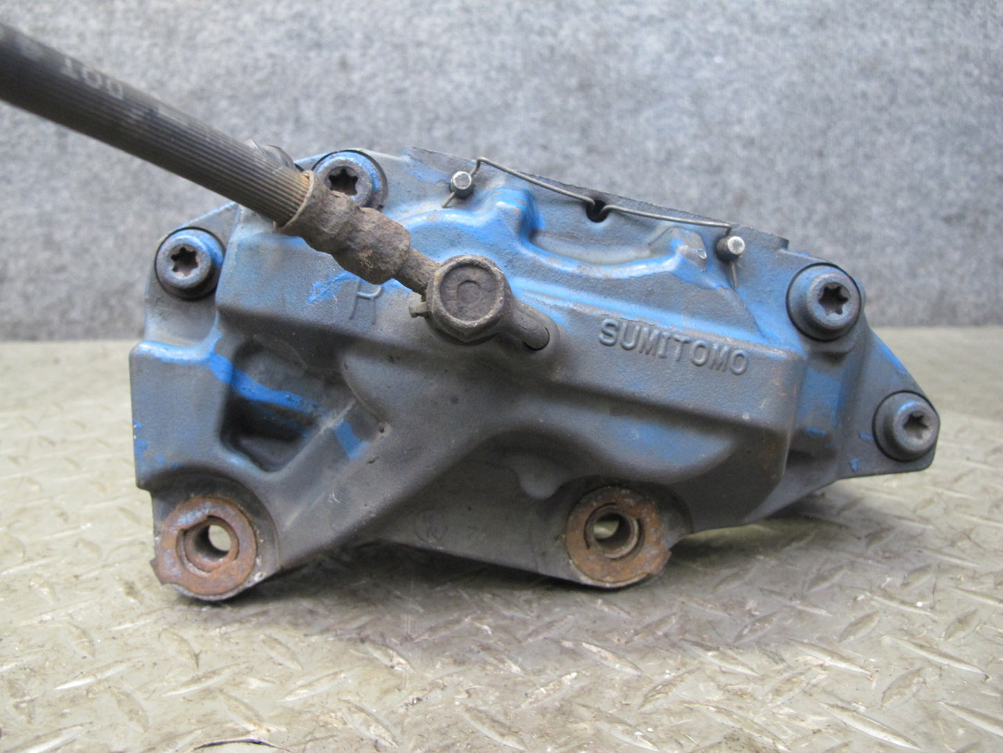 95-00 Lexus UCF20L LS400 Set of 2 Front Left Right Brake Caliper Sumitomo OEM