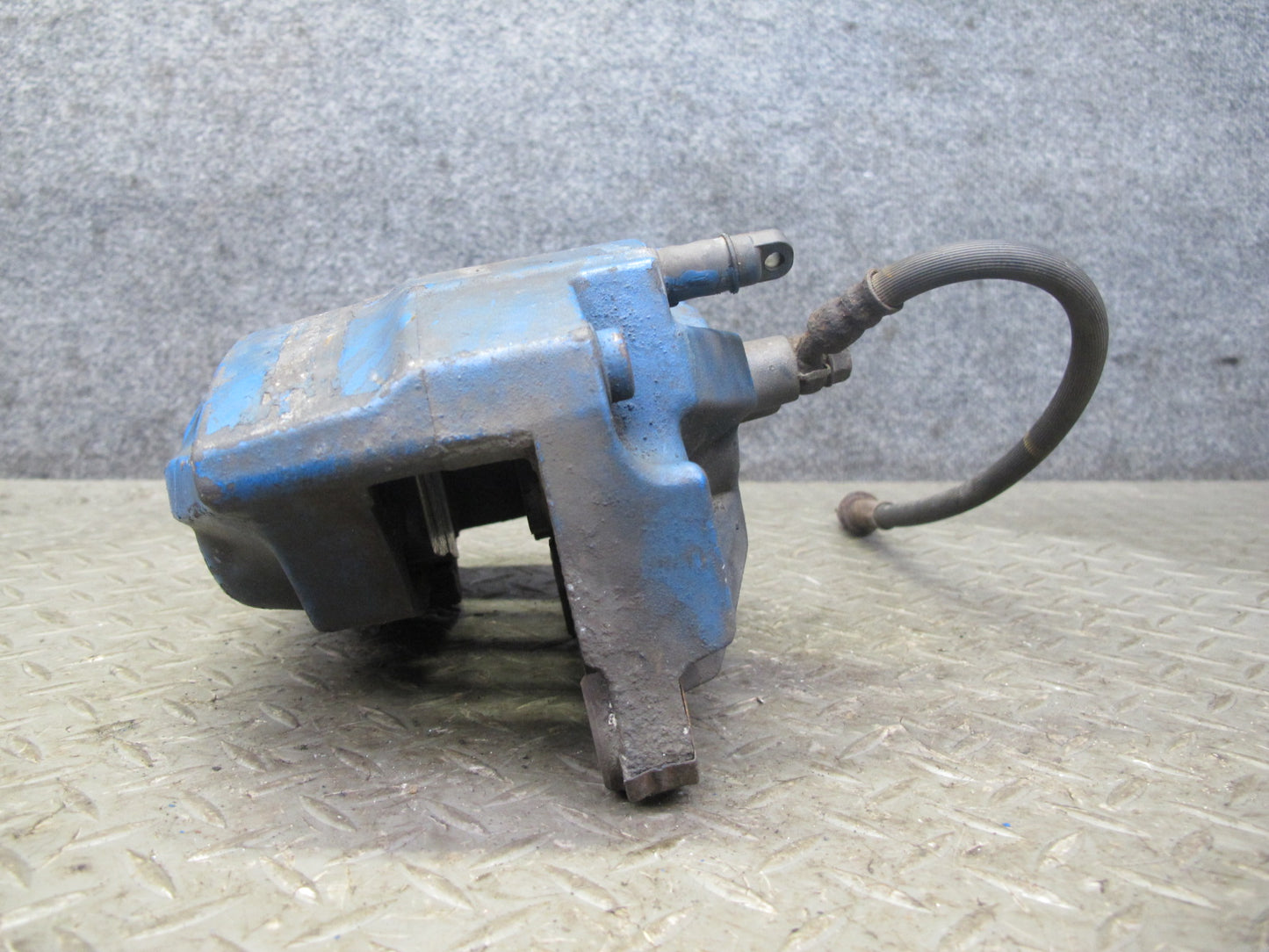 95-00 Lexus UCF20L LS400 Set of 2 Front Left Right Brake Caliper Sumitomo OEM