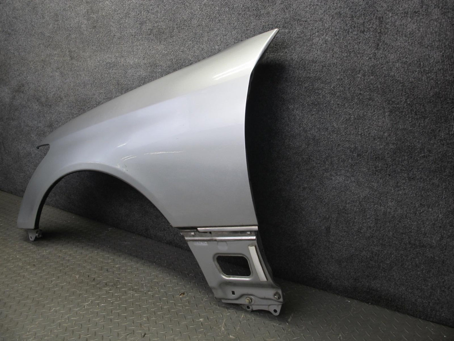 04-06 Lexus UCF30L LS430 Front Left Fender Shell Panel Cover OEM