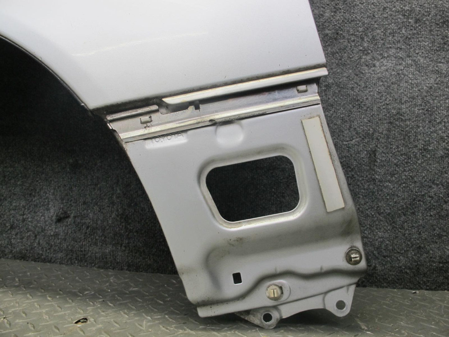 04-06 Lexus UCF30L LS430 Front Left Fender Shell Panel Cover OEM