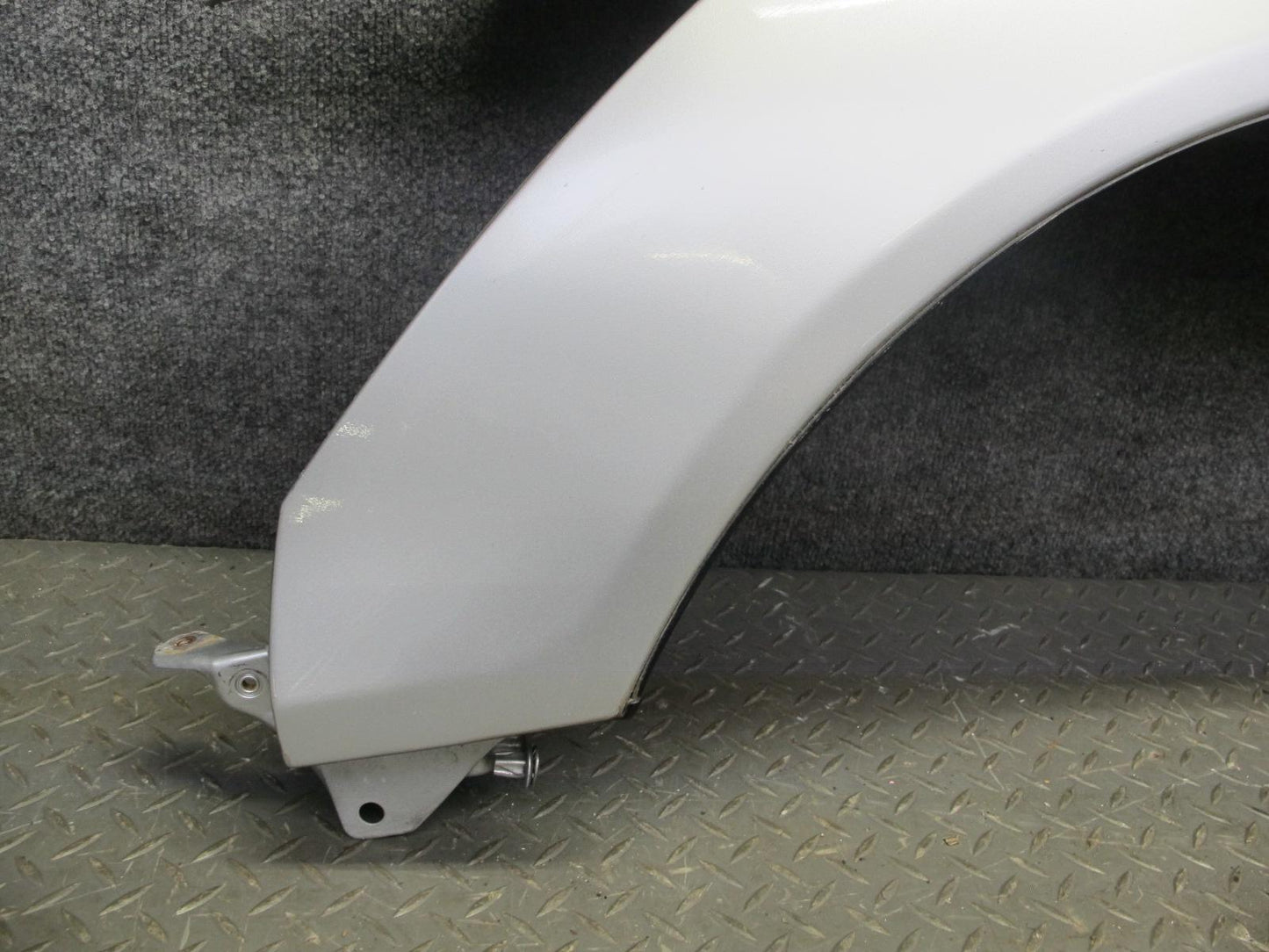 04-06 Lexus UCF30L LS430 Front Left Fender Shell Panel Cover OEM