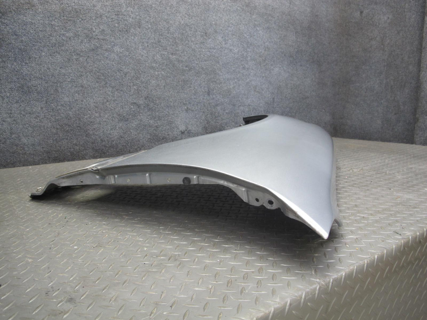 04-06 Lexus UCF30L LS430 Front Left Fender Shell Panel Cover OEM