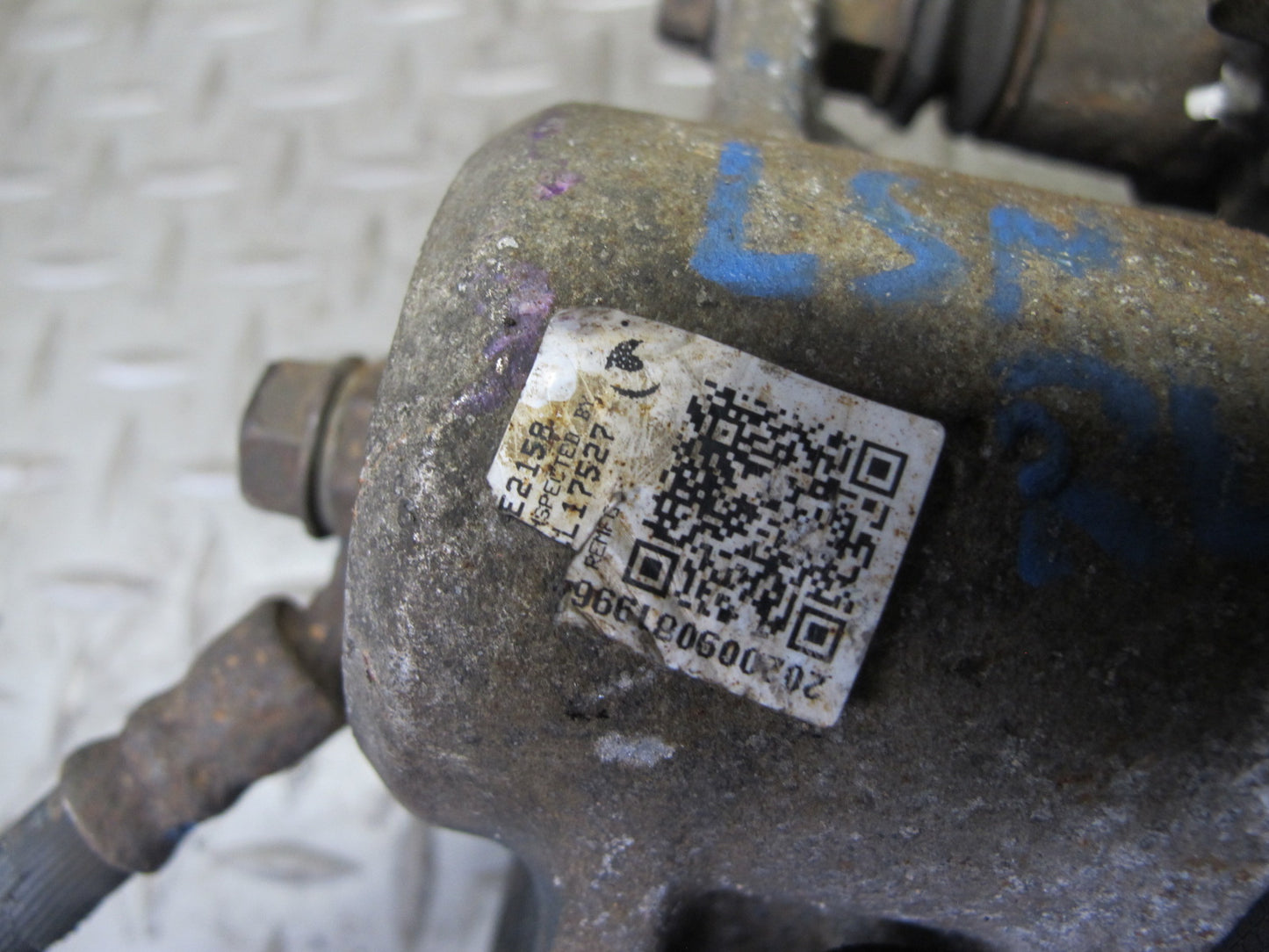 98-00 Lexus UCF20L LS400 Set of 2 Rear Left & Right Brake Caliper OEM